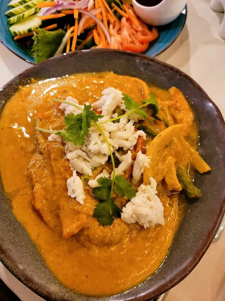Pad Pong Karee Seafood Mild